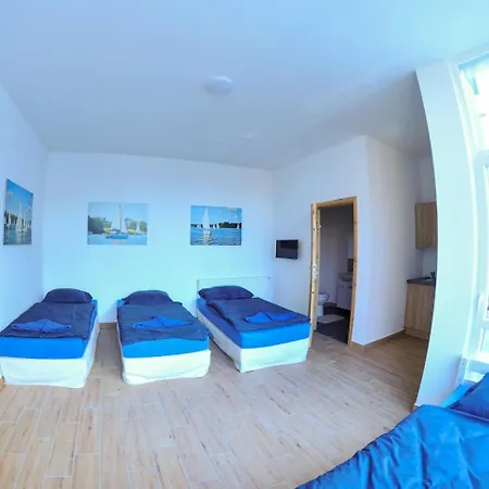 Hostel Ssw Grand *