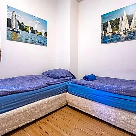 Ssw Grand Хостел *